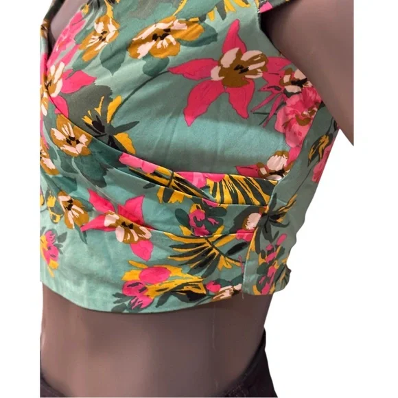 Floral Off-Shoulder Top - Picture 5 of 16